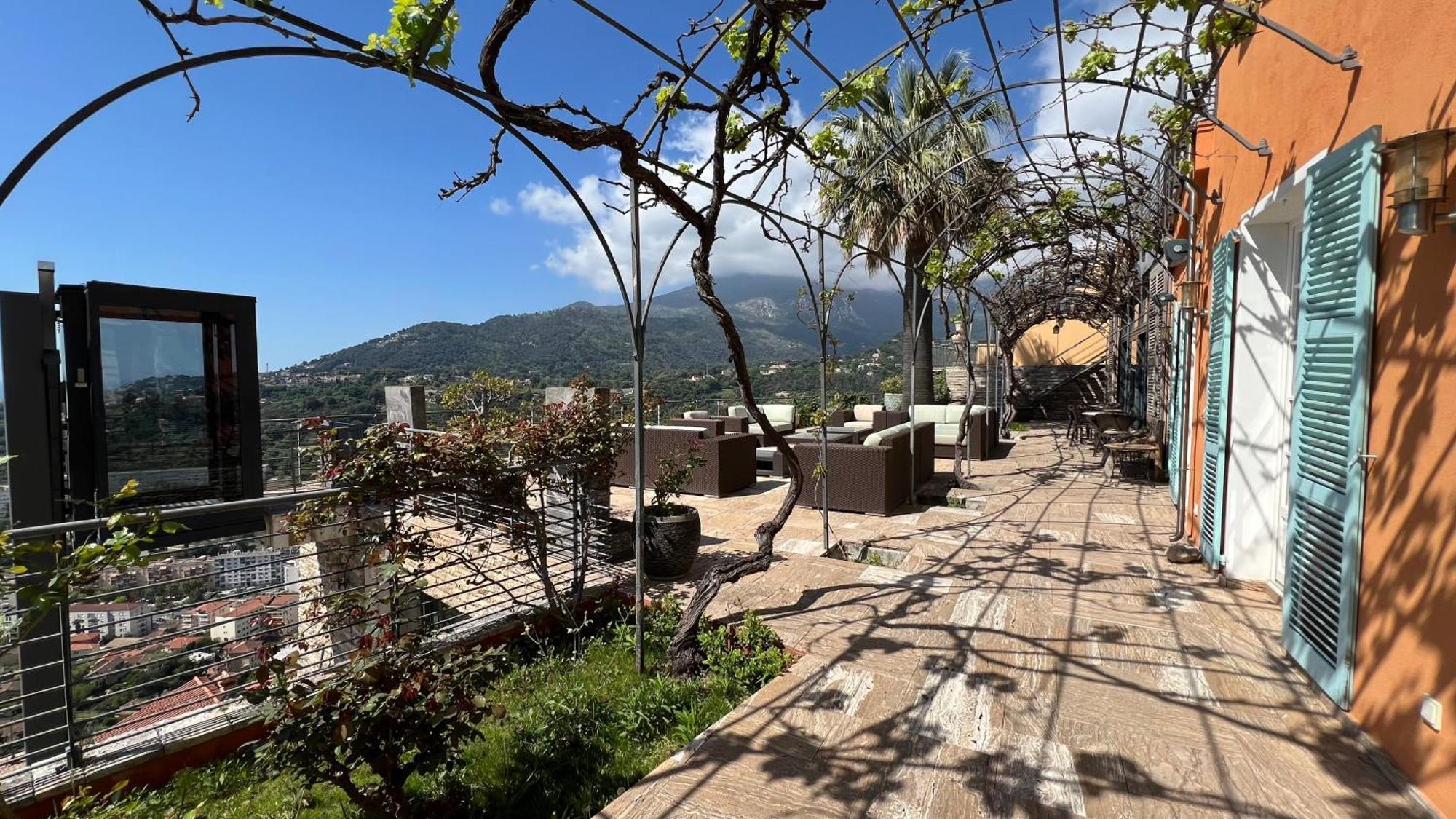 Apartment Royal Domain, Bnbrickeys Menton