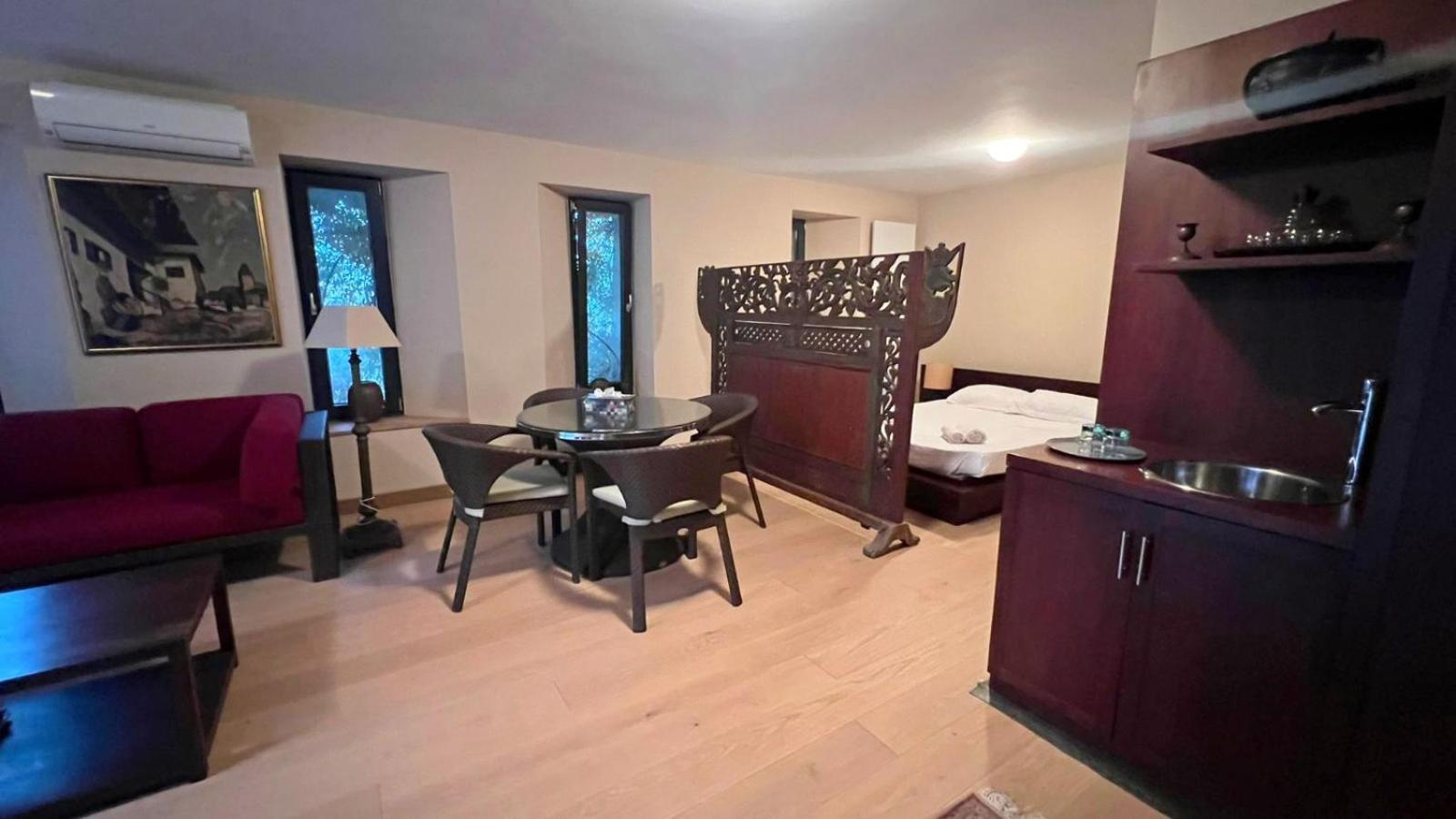 Apartment Royal Domain, Bnbrickeys *